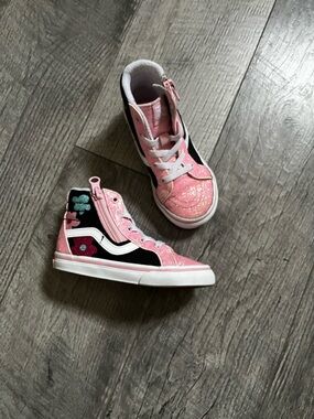 Vans Kids High-Top Glitter Sneakers in Pink, Black and White